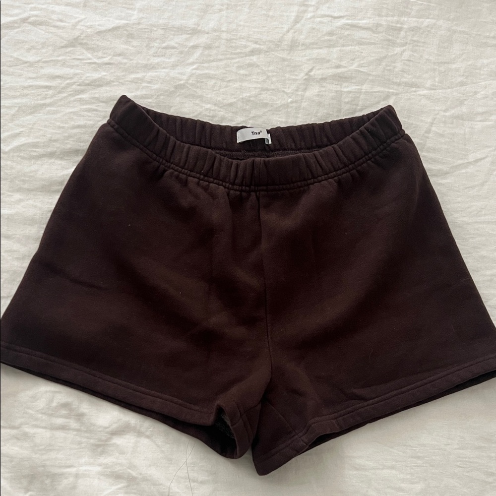 NWOT Aritzia TNA sweatshort